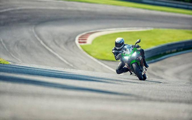2022 Kawasaki Ninja® 400 ABS KRT Edition