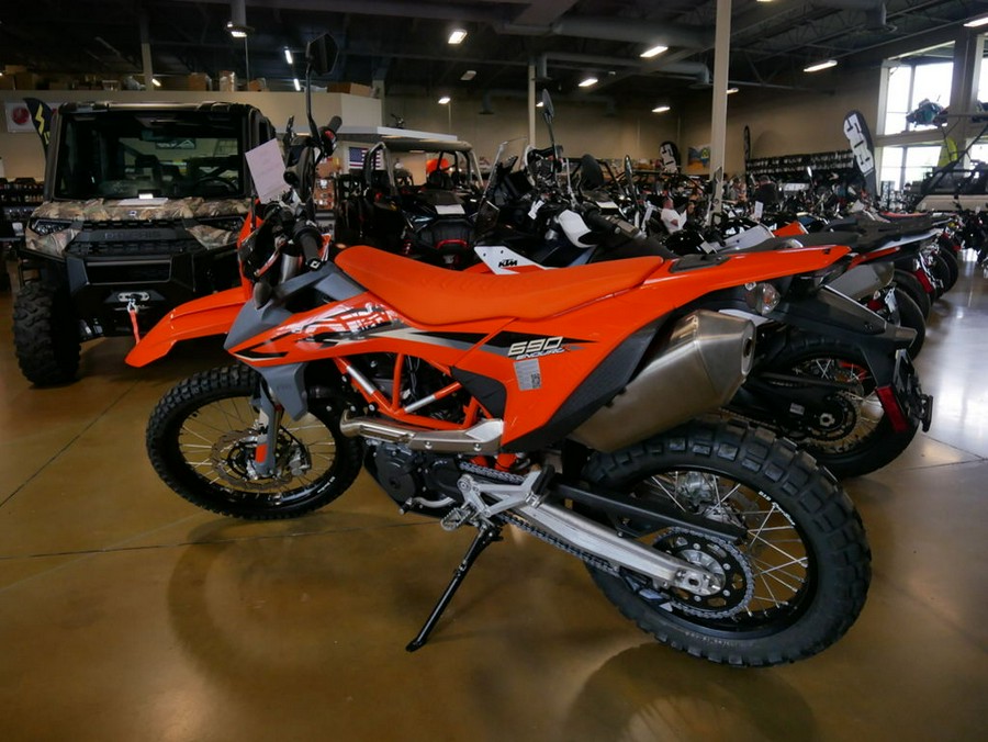 2023 KTM 690 Enduro R