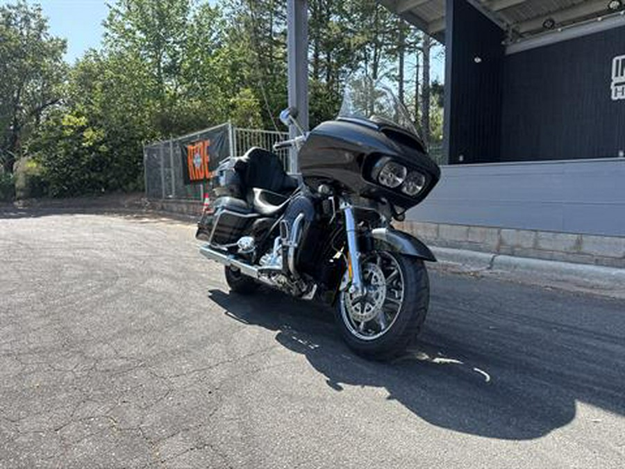 2016 Harley-Davidson CVO™ Road Glide™ Ultra