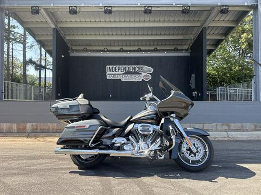 2016 Harley-Davidson CVO™ Road Glide™ Ultra