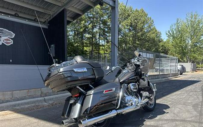2016 Harley-Davidson CVO™ Road Glide™ Ultra