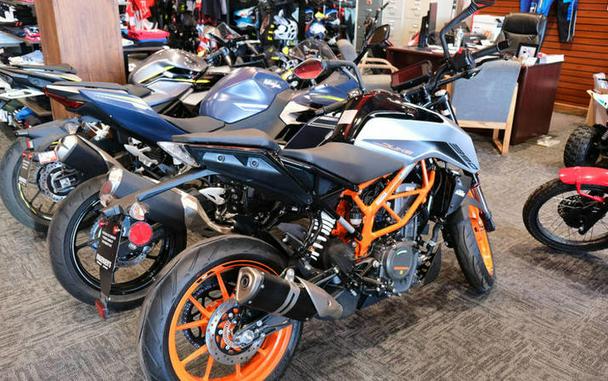 2022 KTM 390 Duke