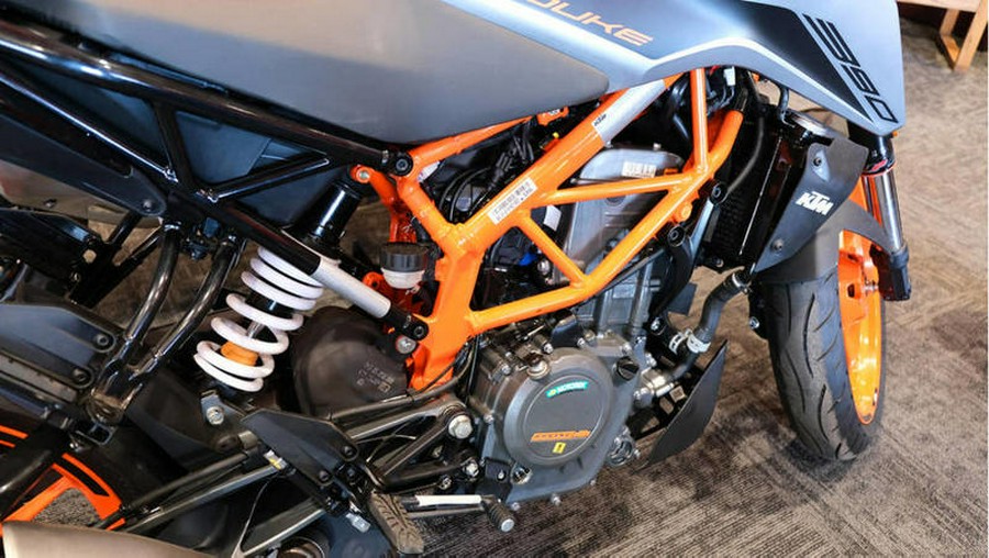 2022 KTM 390 Duke