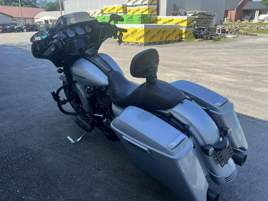 2019 Harley-Davidson® FLHXS - Street Glide® Special