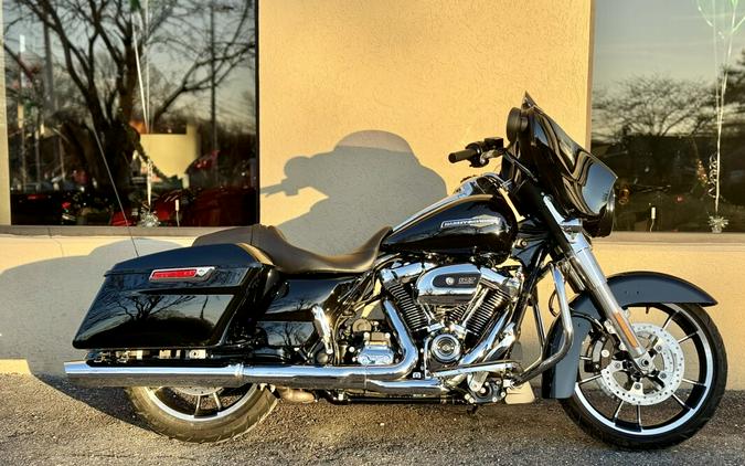 2021 Harley-Davidson® Street Glide® FLHX