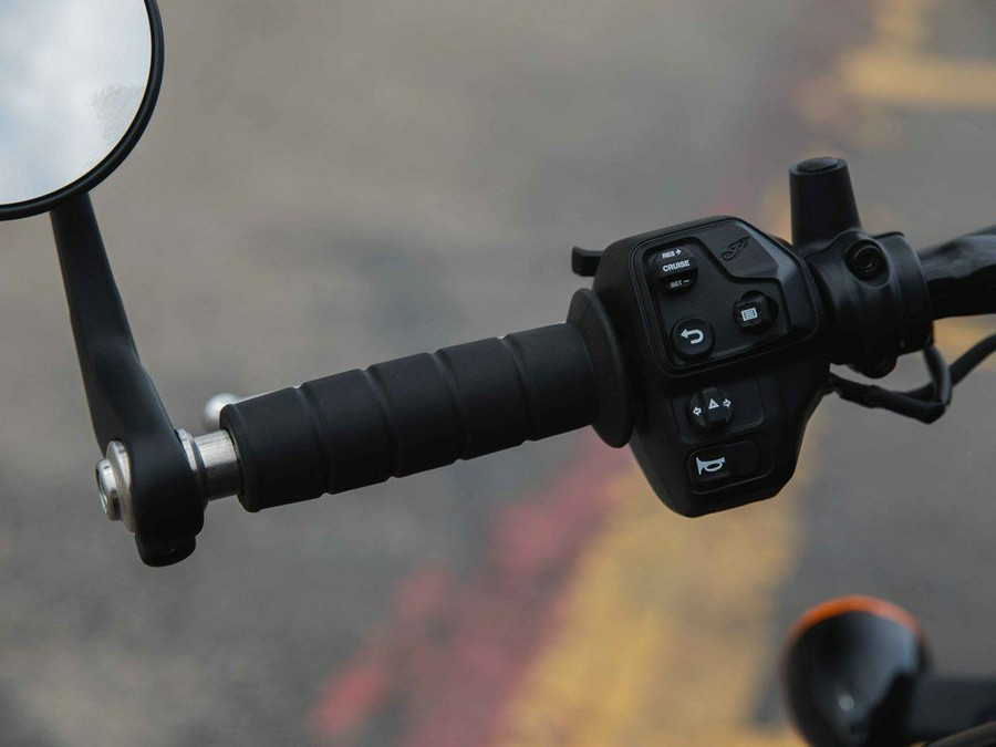 2025 Indian Motorcycle® Scout® Bobber Limited + Tech