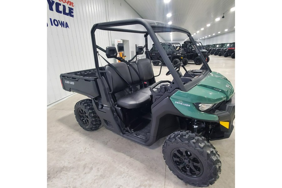 2026 Can-Am Defender DPS HD7