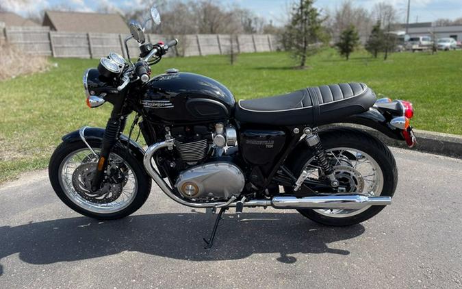 2024 Triumph Bonneville T120 Black Jet Black