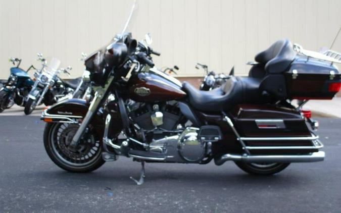 2011 Harley-Davidson® FLHTCU - Ultra Classic® Electra Glide®