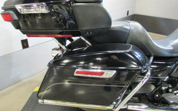 2016 Harley-Davidson® FLHTCUL - Electra Glide® Ultra Classic® Low