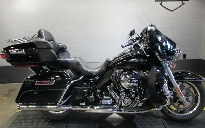 2016 Harley-Davidson® FLHTCUL - Electra Glide® Ultra Classic® Low