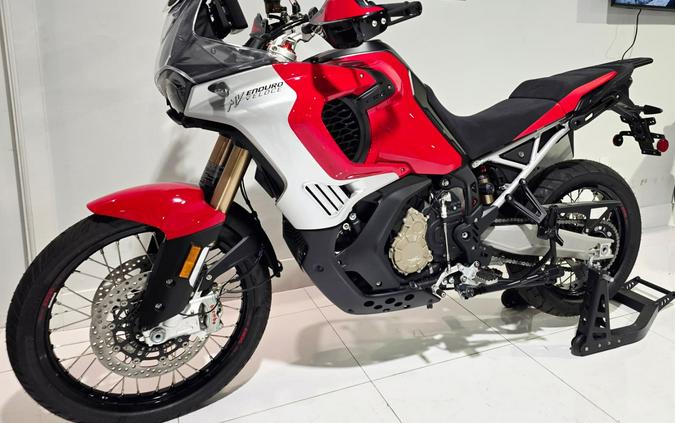 2025 MV Agusta ENDURO VELOCE