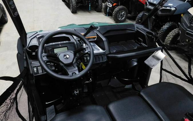 2026 Can-Am® Defender HD7