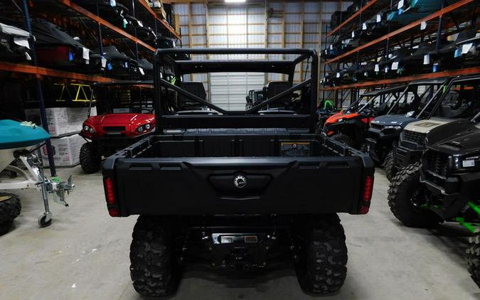 2026 Can-Am® Defender HD7
