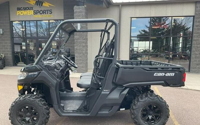 2023 Can-Am® Defender DPS HD9 Timeless Black