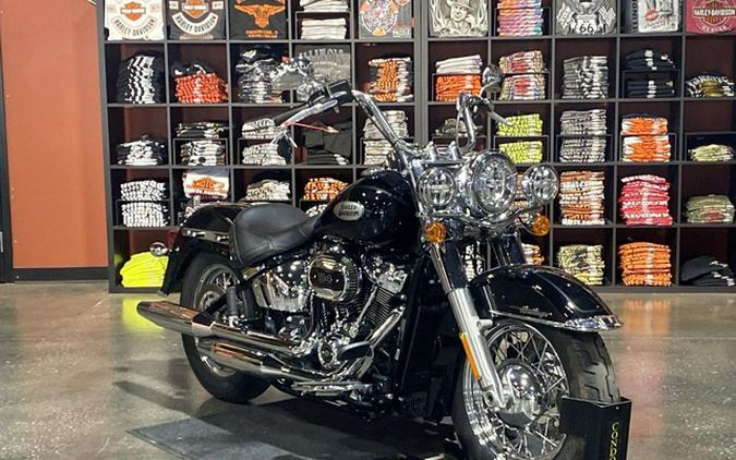 2023 Harley-Davidson FLHCS - Heritage Classic