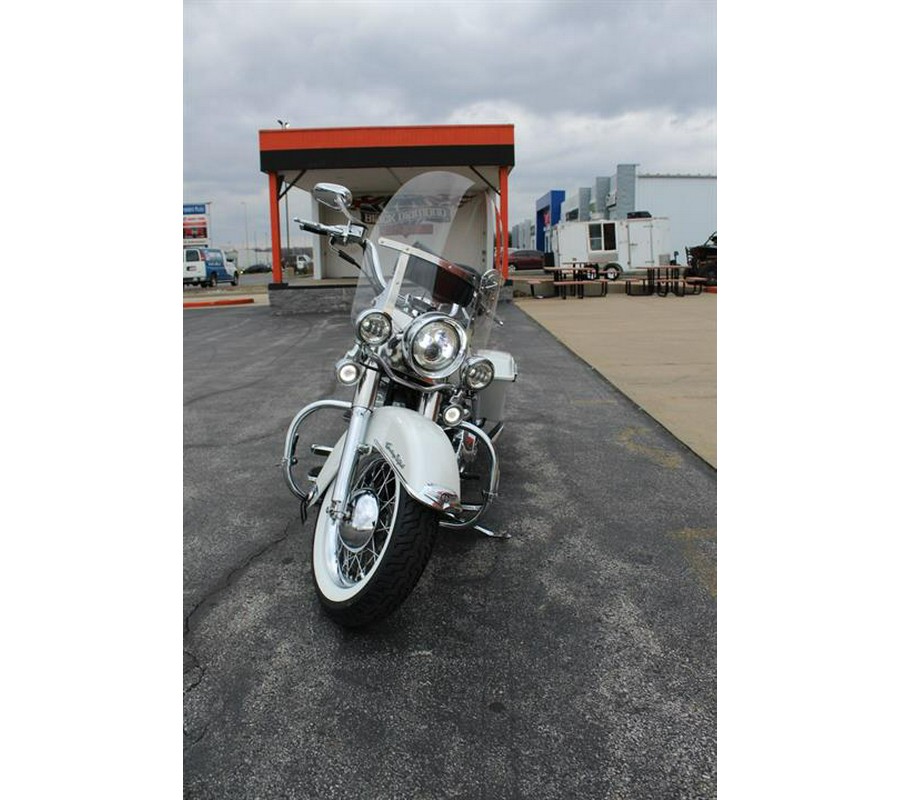 2004 Harley-Davidson FLSTC/FLSTCI Heritage Softail® Classic