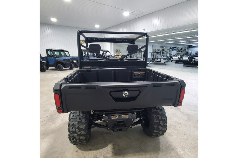 2026 Can-Am Defender DPS HD9