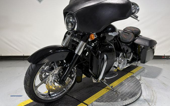 2014 Harley-Davidson® Street Glide® Exclusive - Vivid Black - Peace Officer