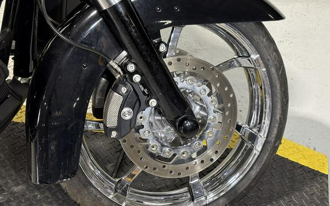 2014 Harley-Davidson® Street Glide® Exclusive - Vivid Black - Peace Officer