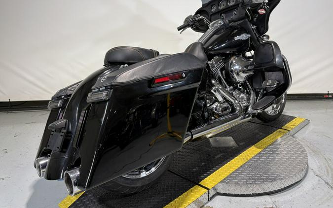 2014 Harley-Davidson® Street Glide® Exclusive - Vivid Black - Peace Officer