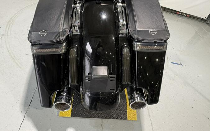 2014 Harley-Davidson® Street Glide® Exclusive - Vivid Black - Peace Officer