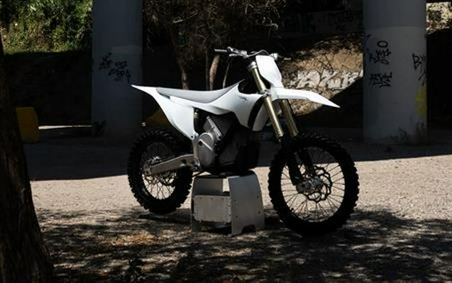 2025 Stark VARG MX 1.2 Alpha 80 hp