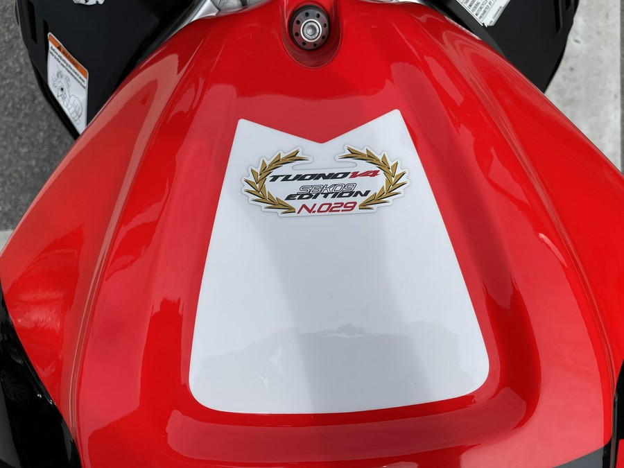 2024 Aprilia Tuono V4 Factory 1100 - SBK Edition