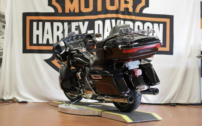 2017 Harley-Davidson® FLHTCU - Electra Glide® Ultra Classic®