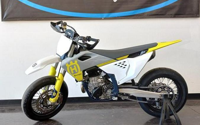 2023 Husqvarna FS 450 First Look [7 Supermoto Fast Facts]