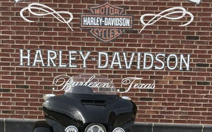 2019 Harley-Davidson® FLHTCUTG - Tri Glide® Ultra