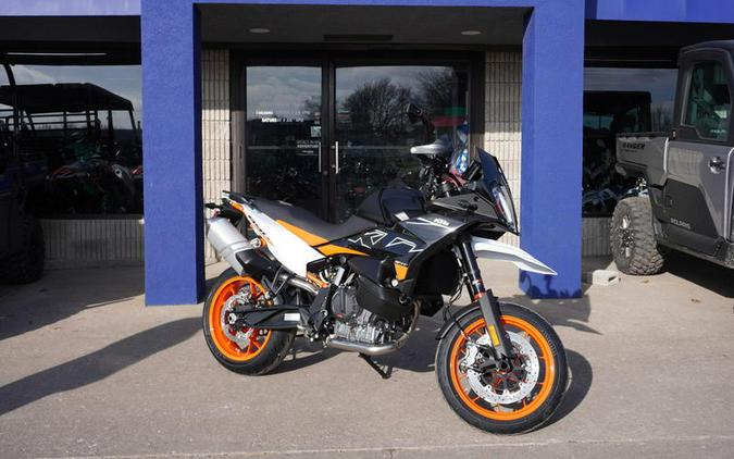 2024 KTM 890 SMT