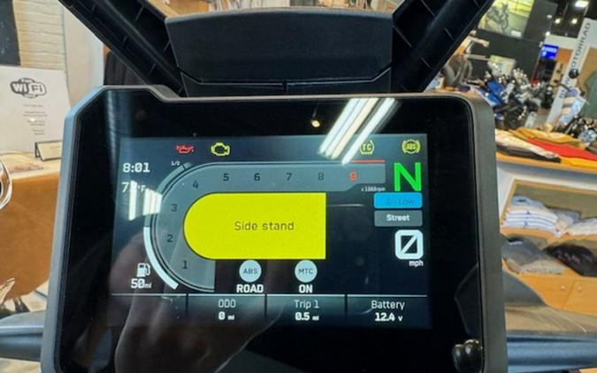 2024 KTM Adventure 890 R