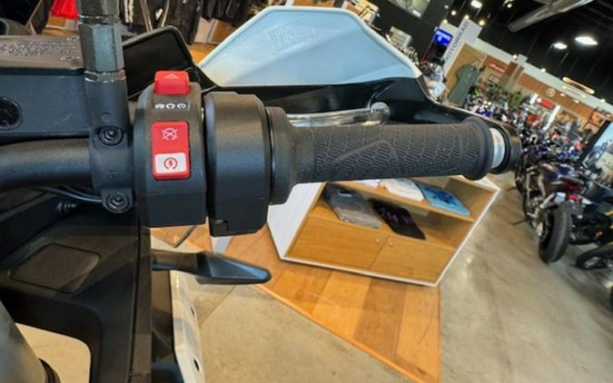 2024 KTM Adventure 890 R