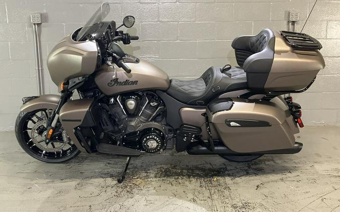 2025 Indian Motorcycle® Roadmaster® PowerPlus Dark Horse® w/PowerBand Nara Bronze Smoke