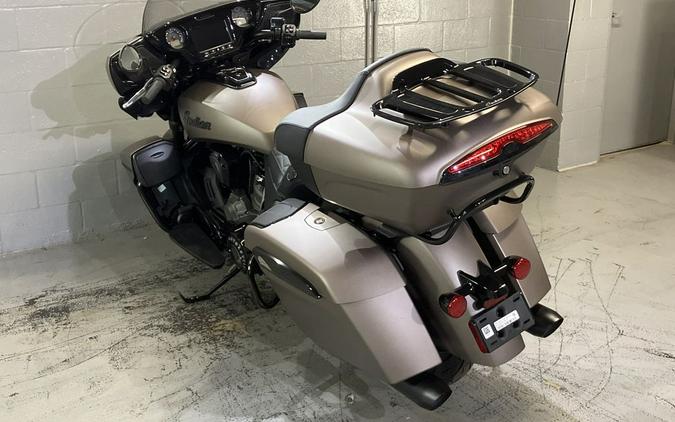 2025 Indian Motorcycle® Roadmaster® PowerPlus Dark Horse® w/PowerBand Nara Bronze Smoke