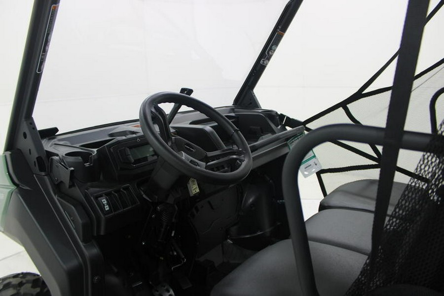 2026 Can-Am® Defender HD9