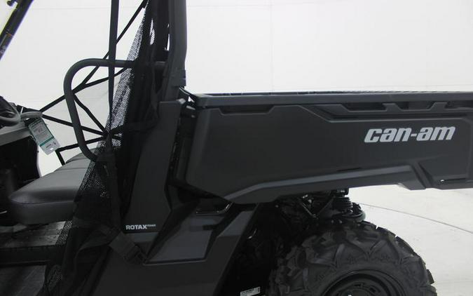 2026 Can-Am® Defender HD9