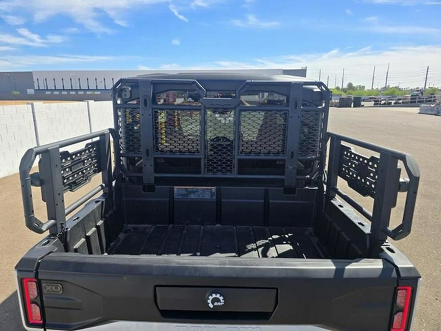 2027 Can-Am Defender XU MAX Limited HD11