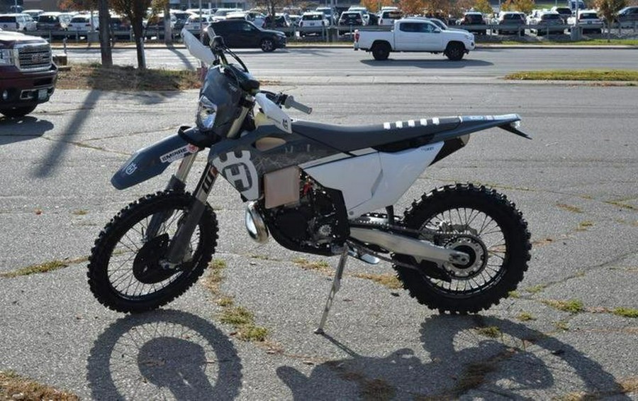 2024 Husqvarna® TE 300 Pro