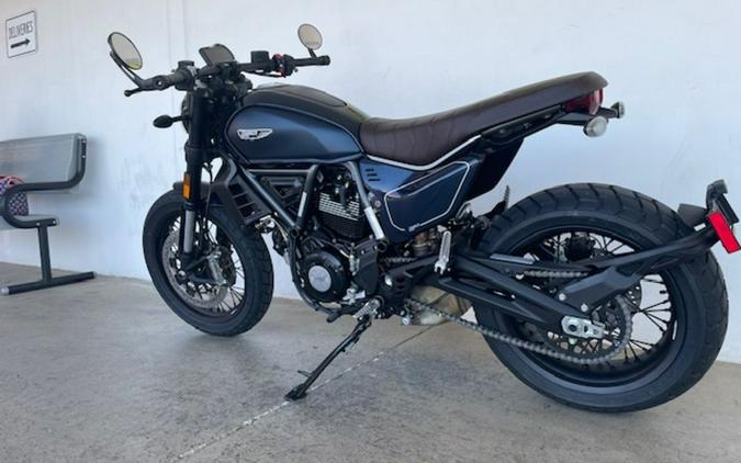 2024 Ducati Scrambler Nightshift (2G) Blue