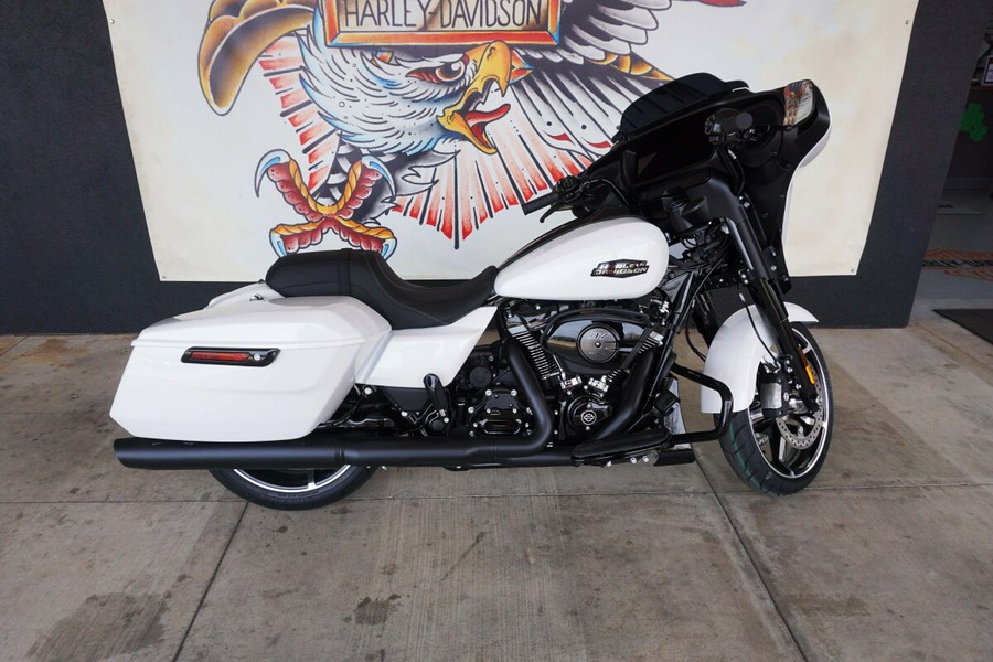 2024 Harley-Davidson Street Glide® White Onyx Pearl