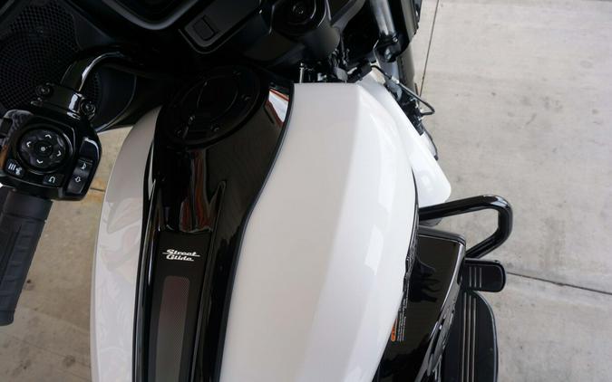 2024 Harley-Davidson Street Glide® White Onyx Pearl