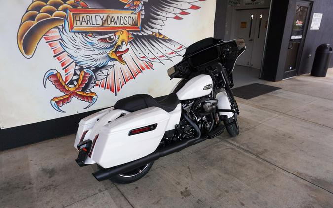 2024 Harley-Davidson Street Glide® White Onyx Pearl