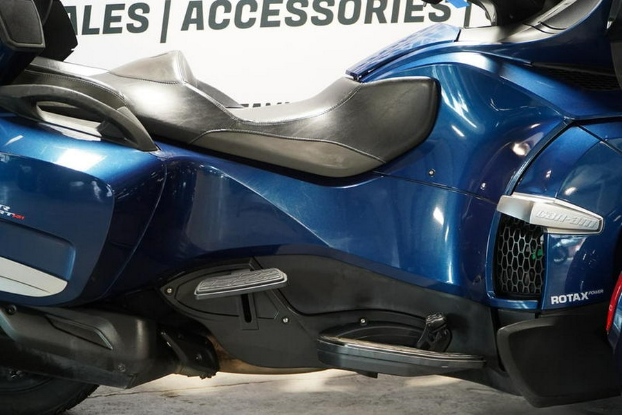 2016 Can-Am® Spyder® RT-S 6-Speed Semi-Automatic (SE6)