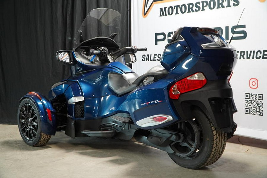 2016 Can-Am® Spyder® RT-S 6-Speed Semi-Automatic (SE6)