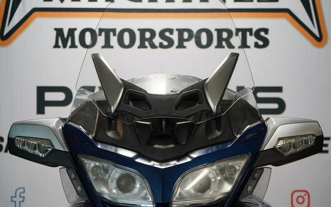 2016 Can-Am® Spyder® RT-S 6-Speed Semi-Automatic (SE6)