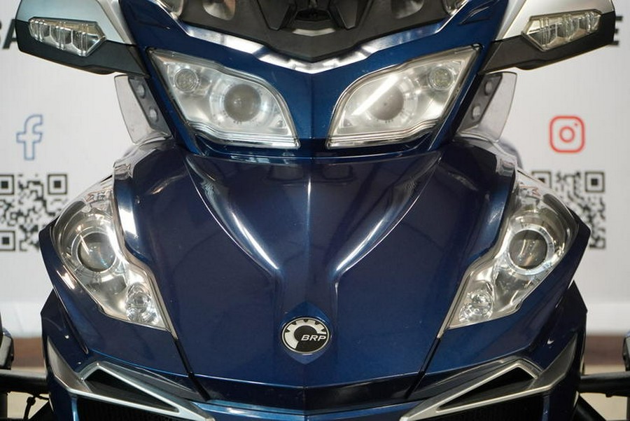 2016 Can-Am® Spyder® RT-S 6-Speed Semi-Automatic (SE6)