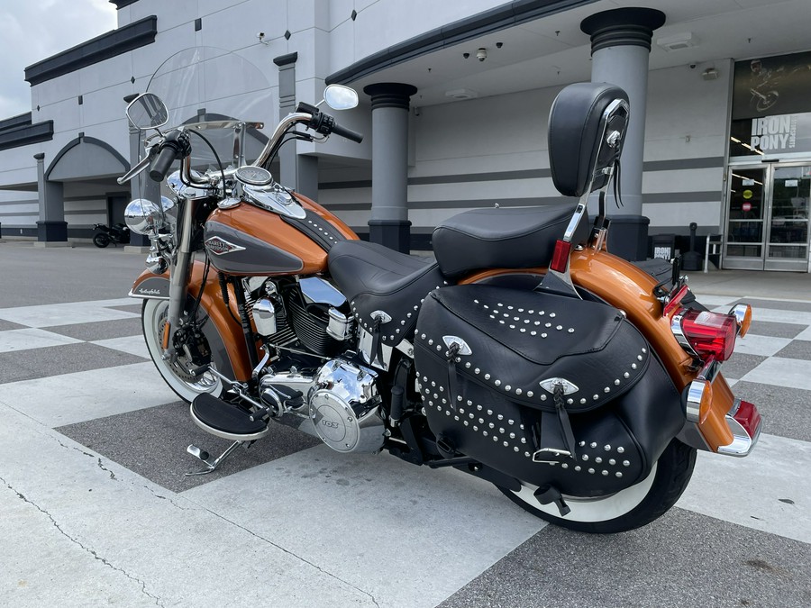 2015 Harley-Davidson® FLSTC Heritage Softail® Classic