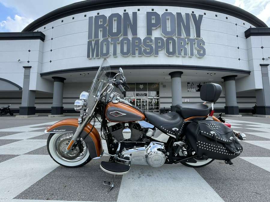 2015 Harley-Davidson® FLSTC Heritage Softail® Classic